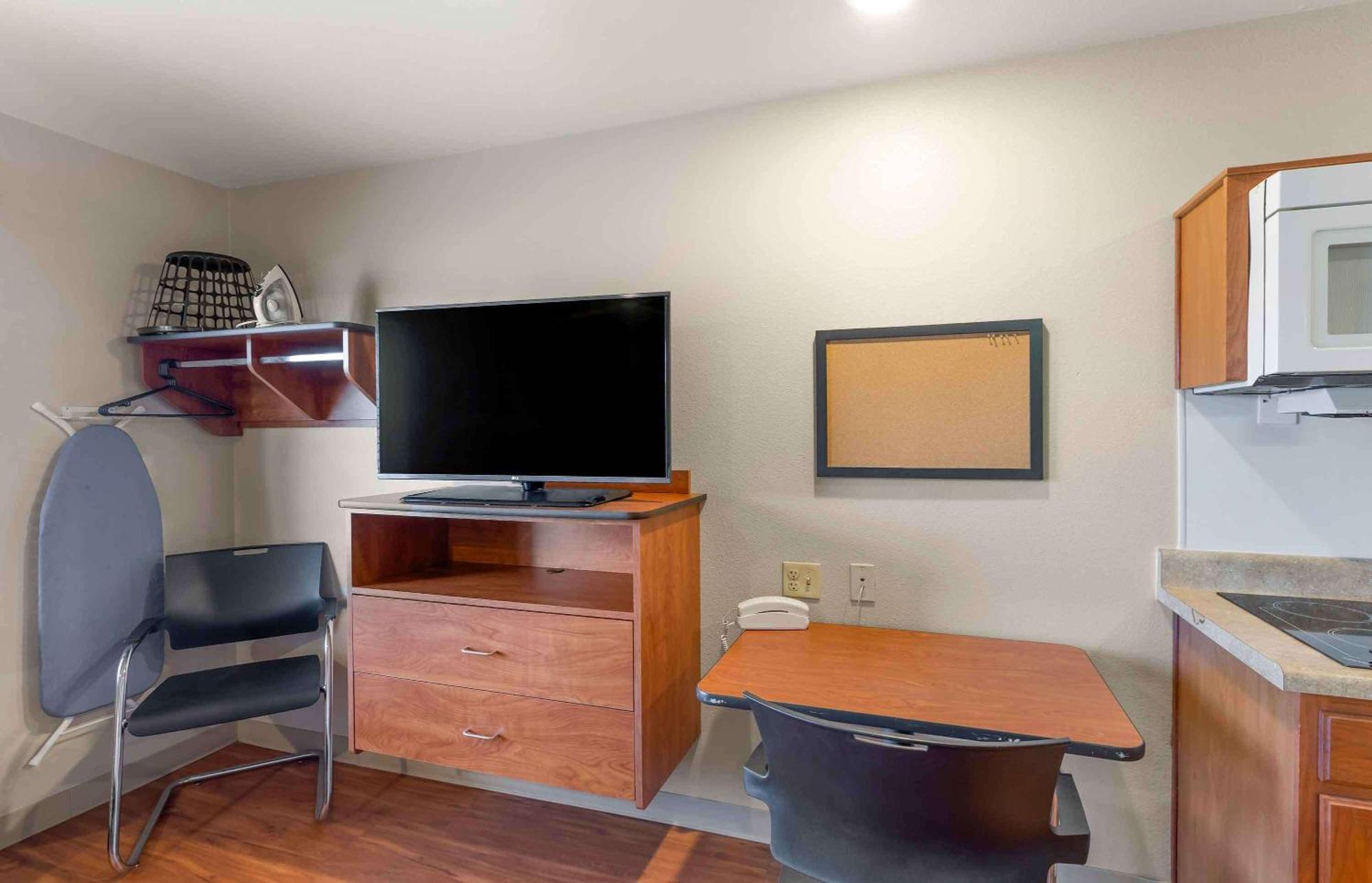 Extended Stay America Suites - Denver - Airport Aurora Exterior photo